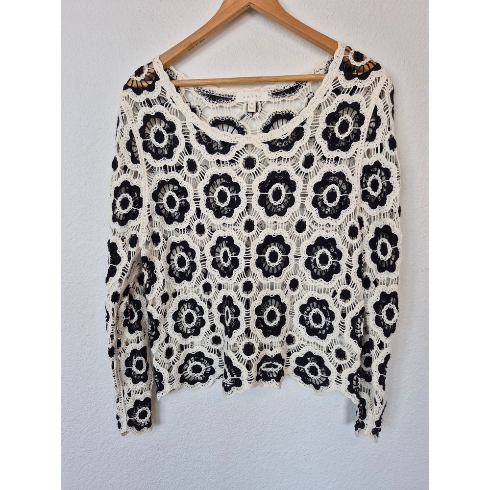 Adiva Crochet Floral Knit Sweater Black Cream Boho Lace Top Size Medium